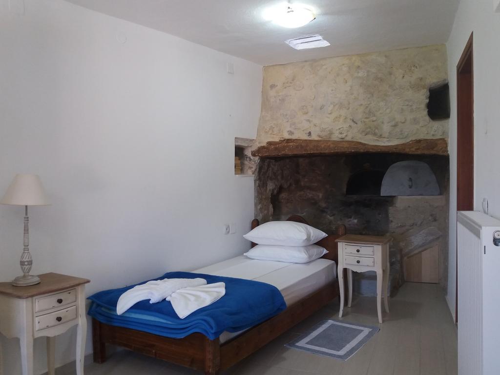 Heracles Traditional Cretan Houses Spílion Zimmer foto